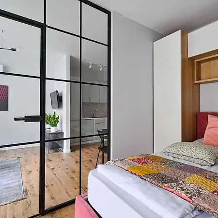 Urbanestcitycenterapartment/op51 * Katoviçe